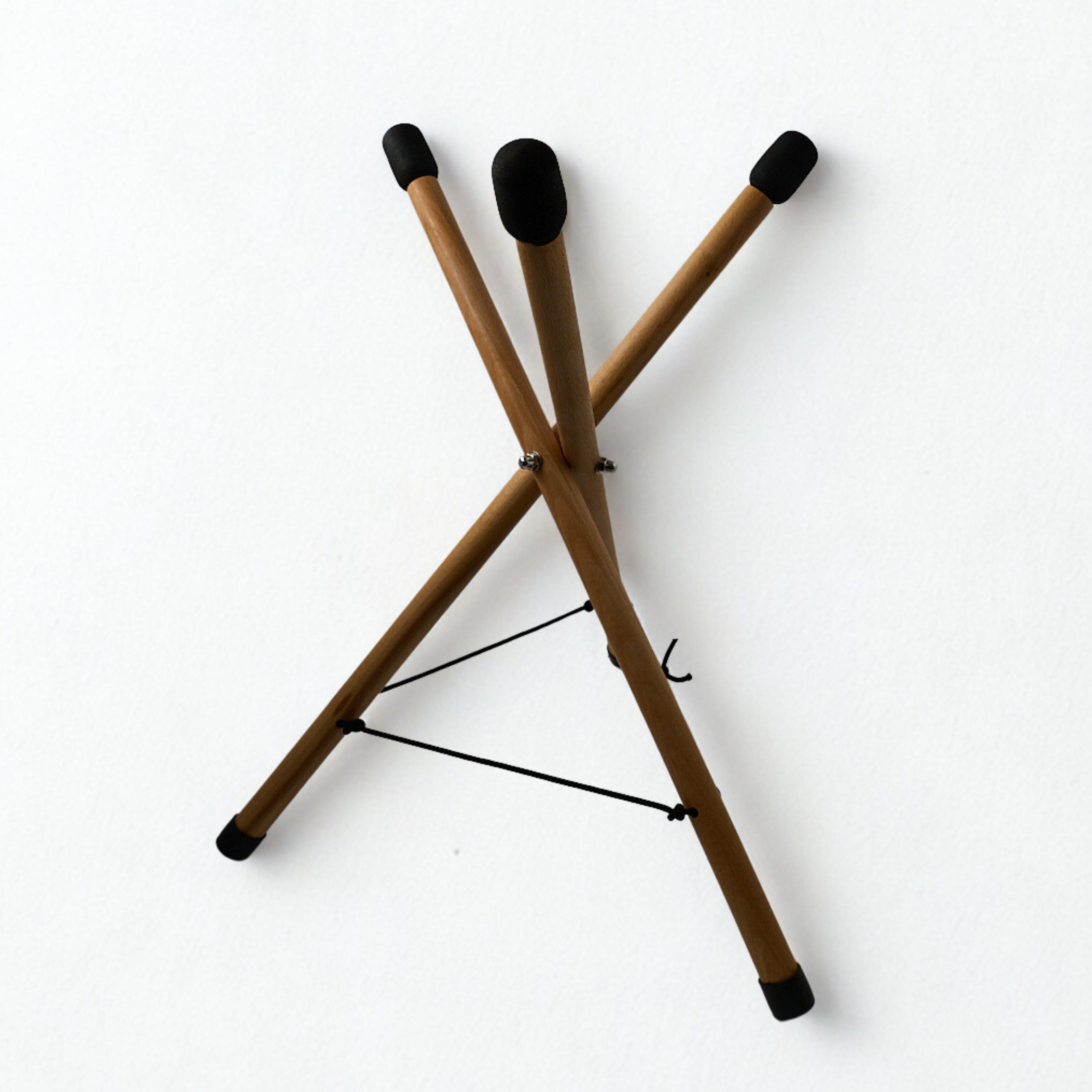 Handpan Ständer zum Sitzen aus Holz