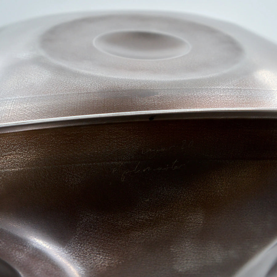 Gravur-Detail der Handpan Master G Major 20 – handpanladen
