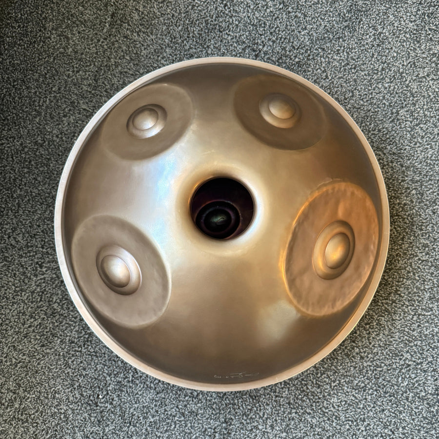 Handpan C Ysha Savita 14, 432 Hz, Unterseite, Prototyp im Sommer-Sale