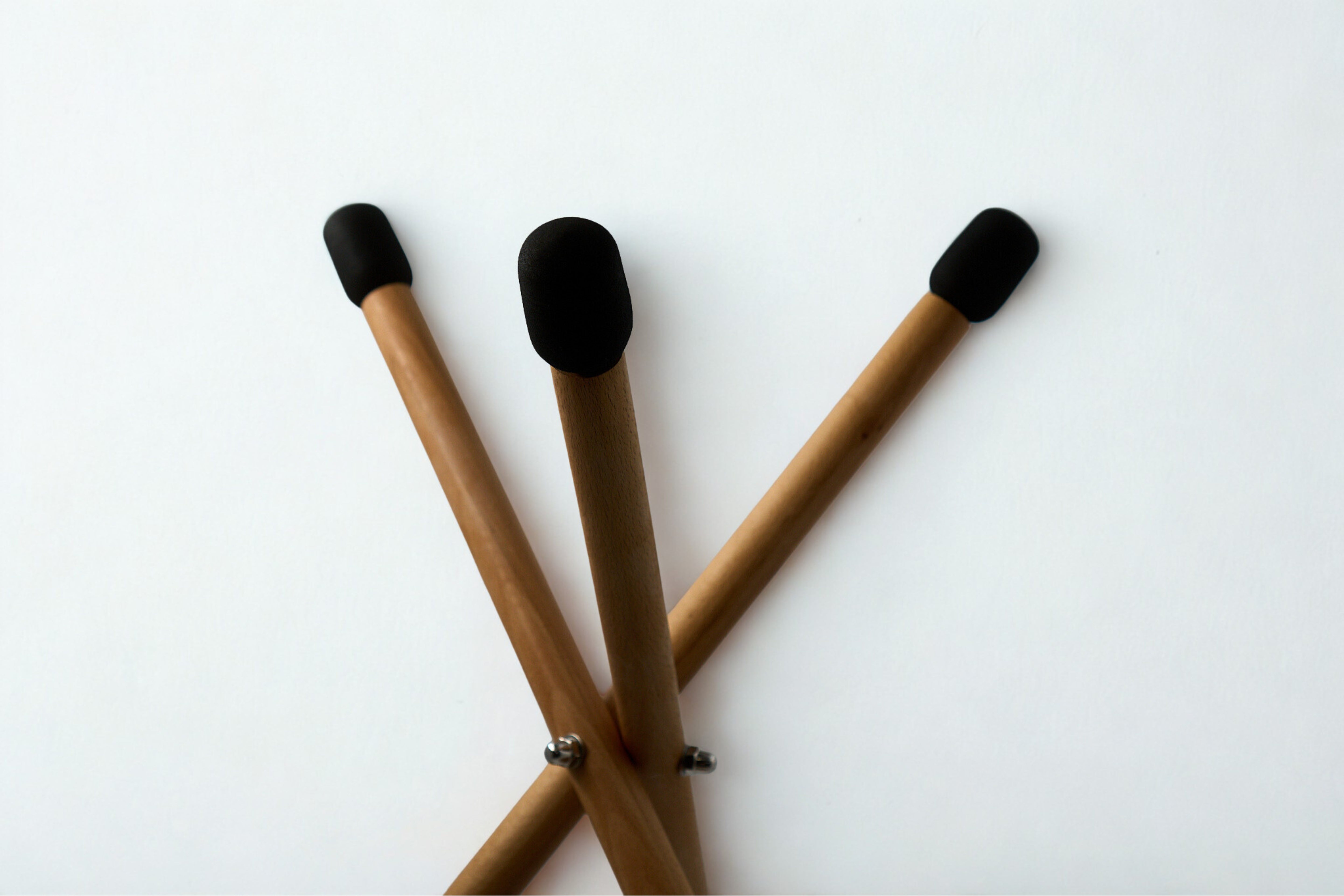 Handpan Ständer zum Sitzen aus Holz