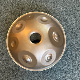 Handpan E Amara 20 – hpl signature, Unterseite, Ausstellungsstück im Sommer-Sale